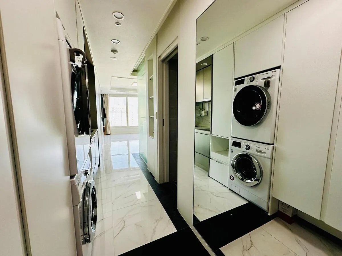בוסאן Cozy & Modern Home At The Beach דירה