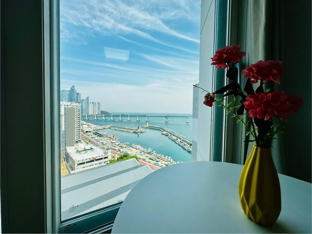 Cozy & Modern Apartment At The Beach Busan 0*,  South Korea