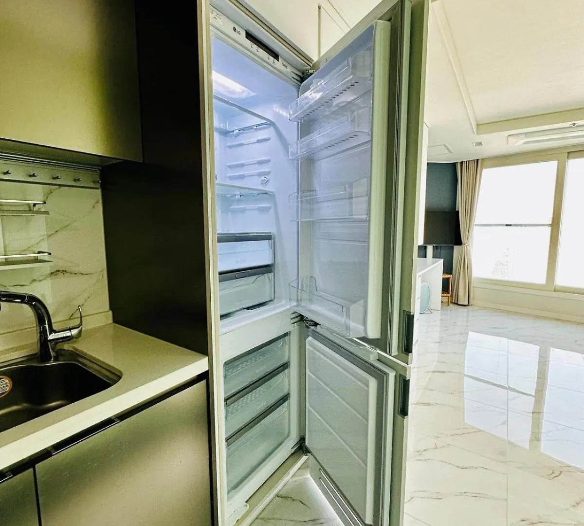 Cozy & Modern Apartment At The Beach Busan South Korea